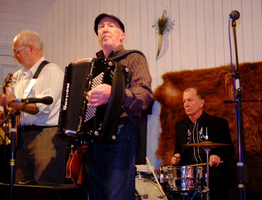 Equinox All Star Band at Pukehiki Hoedown / Ceilidh