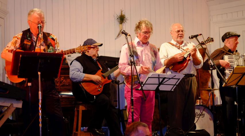 Equinox All Star Band at Pukehiki Hoedown / Ceilidh