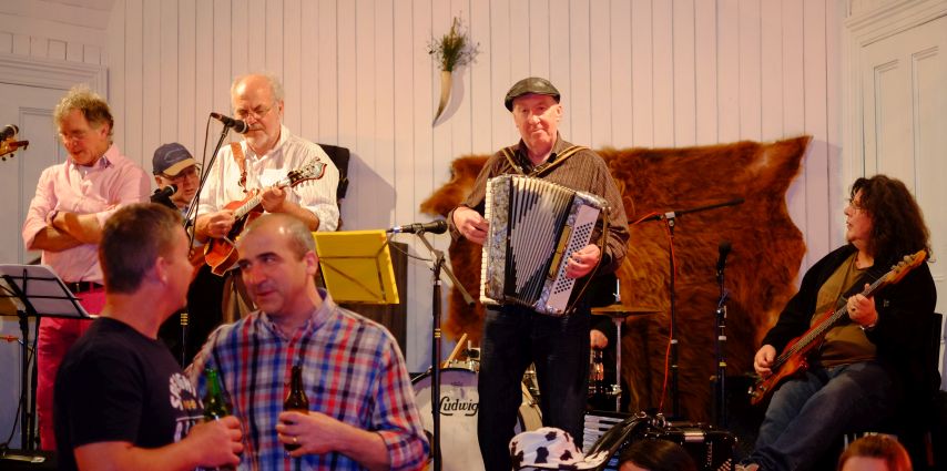 Equinox All Star Band at Pukehiki Hoedown / Ceilidh