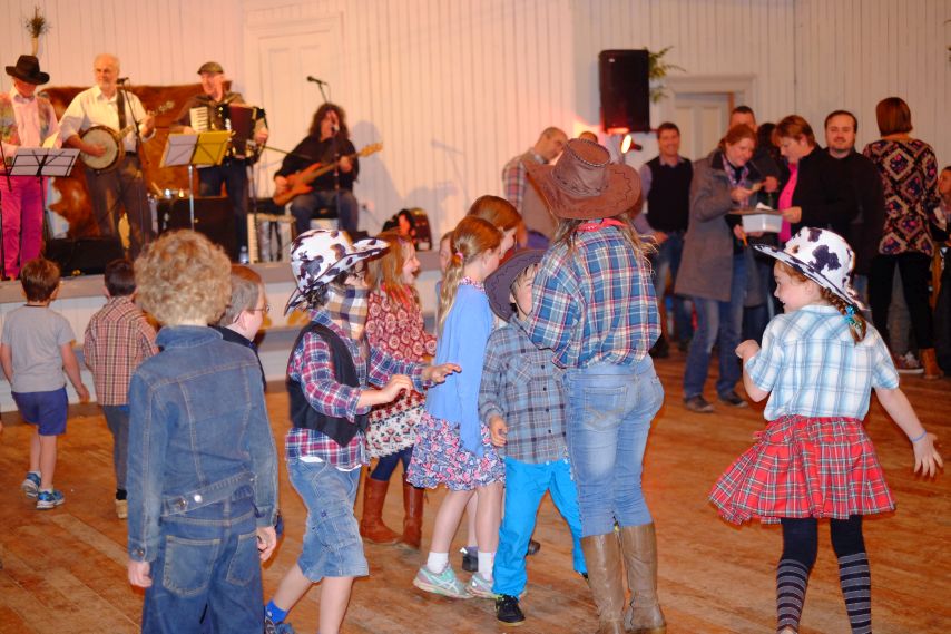 Pukehiki Hoedown Ceilidh 2016